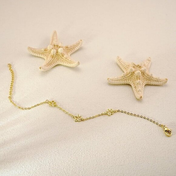 14K Gold Plated Hollow Flowers Link Chain Ring Bracelet Hand Chain for Women - Picture 6 of 7